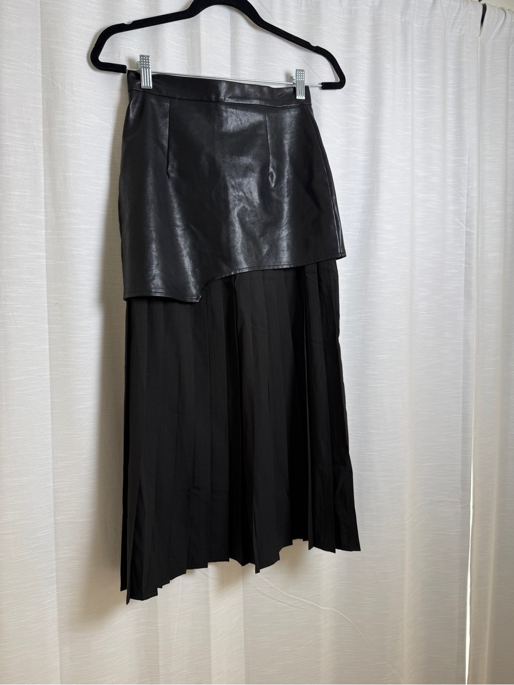 Micas Black Faux Leather Pleated Midi Skirt | Size XS - Picture 6 of 14